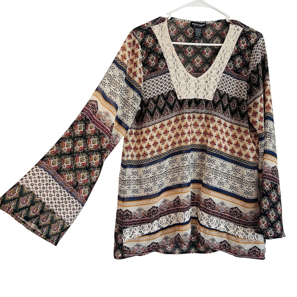Vtg Boho Floral Blouse Sz M Crochet Trim Flare Sleeve Tunic Artsy Colorful